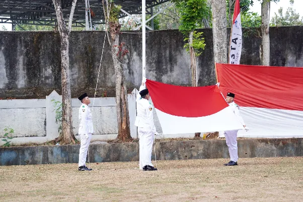 Suasana 17 Agustusan di SMP-SMA Semesta