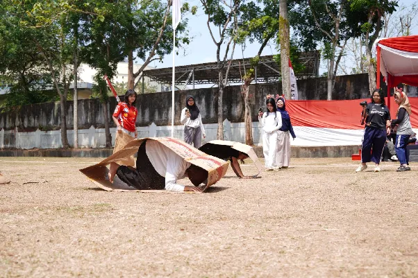 Suasana 17 Agustusan di SMP-SMA Semesta