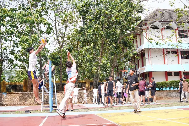 Suasana 17 Agustusan di SMP-SMA Semesta
